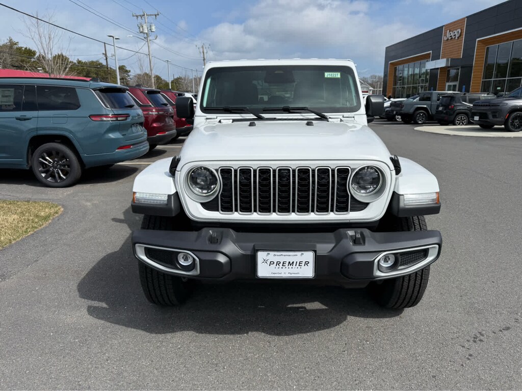 New 2026 Jeep Wrangler 4-DOOR SAHARA Sport Utility