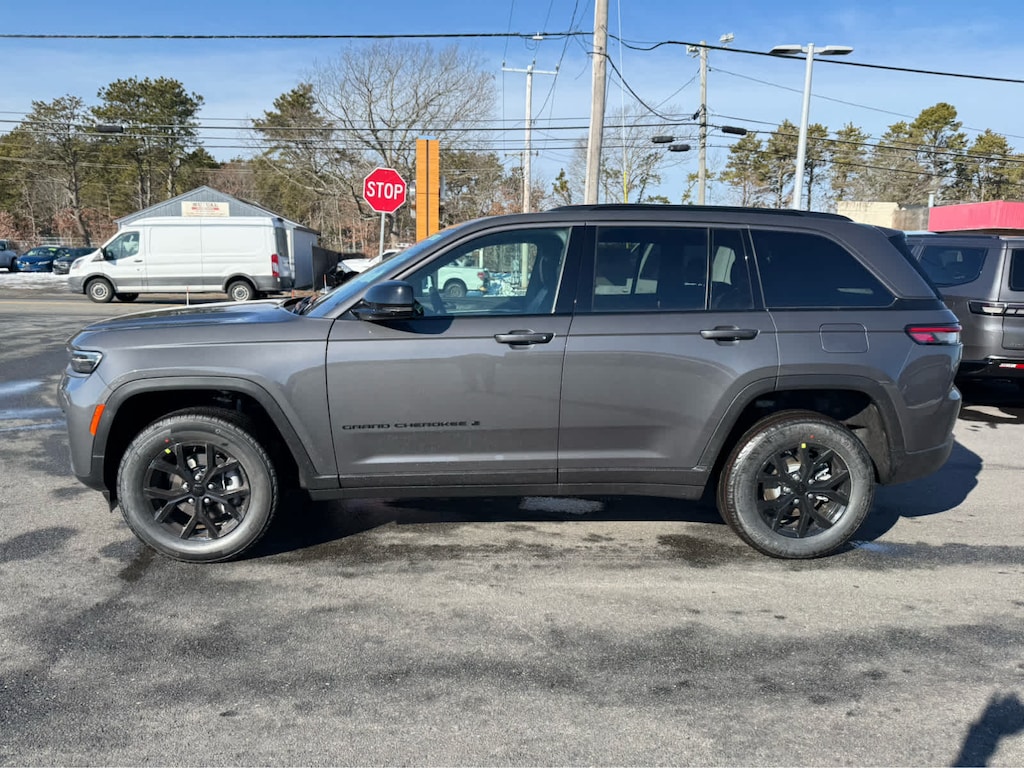 New 2026 Jeep Grand Cherokee ALTITUDE 4X4 Sport Utility