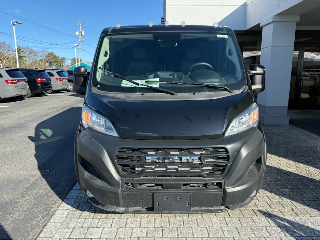 New 2026 Ram ProMaster PROMASTER 1500 TRADESMAN CARGO VAN LOW ROOF 118' W Cargo Van