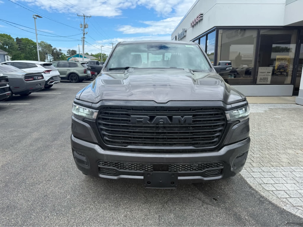 New 2026 Ram 1500 LARAMIE CREW CAB 4X4 5'7 BOX Pickup