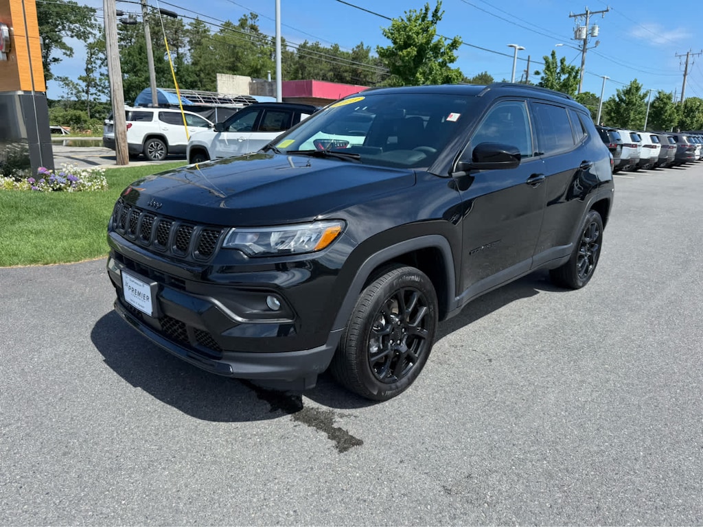 Used 2023 Jeep Compass Altitude SUV