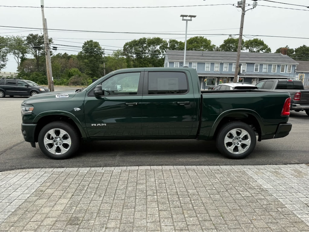 New 2026 Ram 1500 BIG HORN CREW CAB 4X4 5'7 BOX Pickup