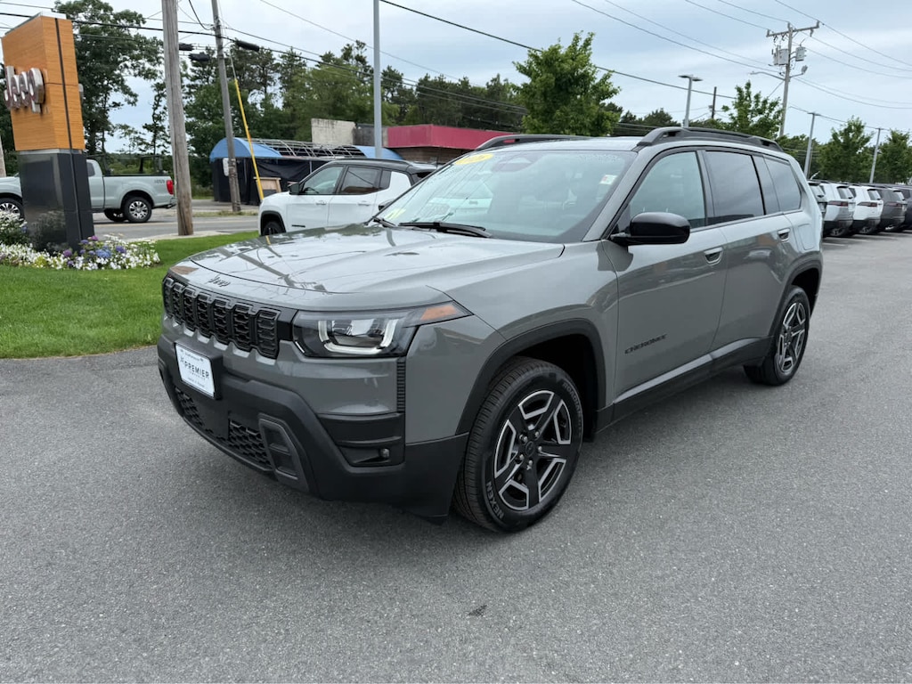 Used 2026 Jeep Cherokee Laredo SUV