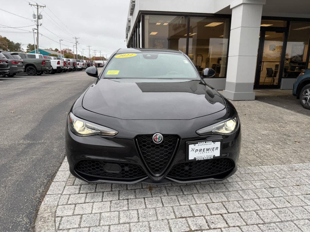 Used 2022 Alfa Romeo Giulia  Sedan