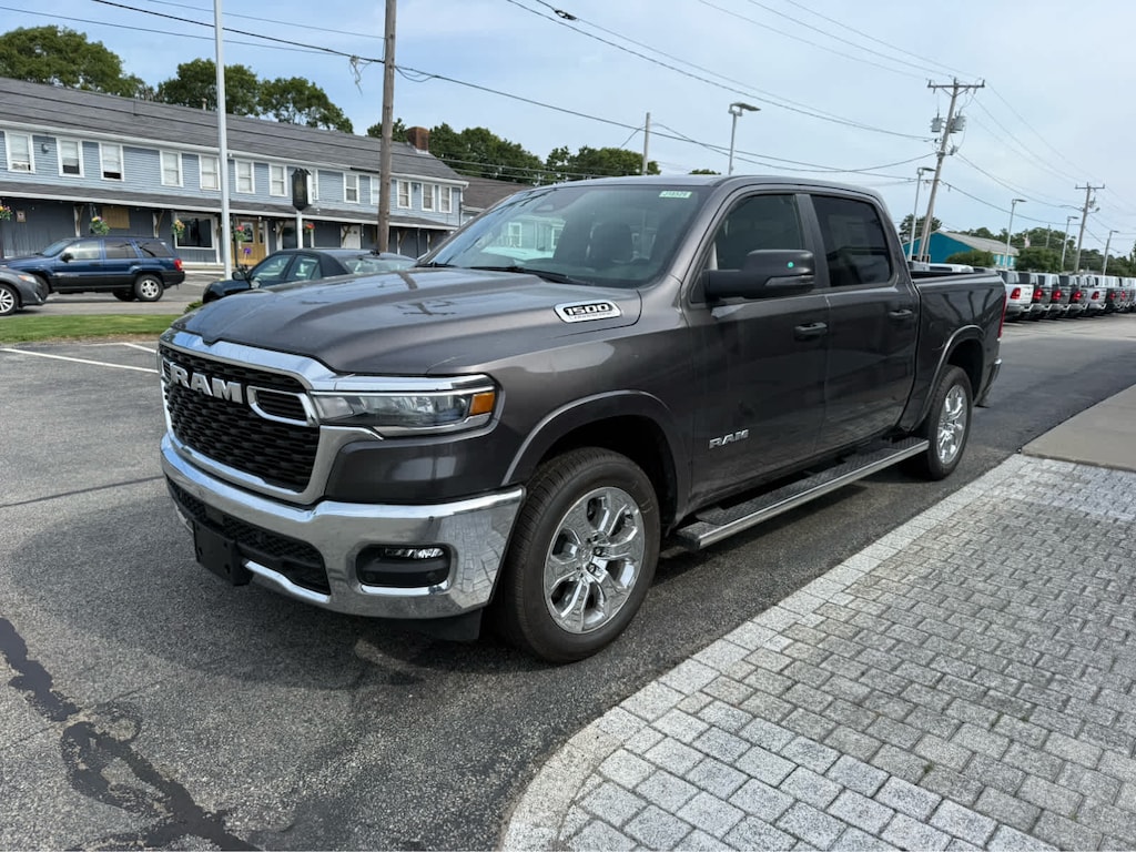 New 2026 Ram 1500 BIG HORN CREW CAB 4X4 5'7 BOX Pickup