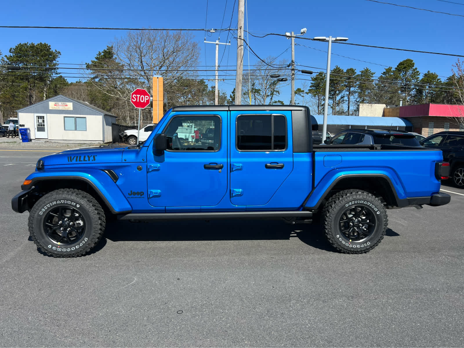 2025 Jeep Gladiator Willys photo 4