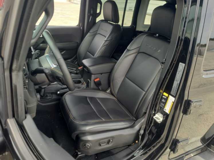 2024 Jeep Wrangler 4xe Sahara photo 2