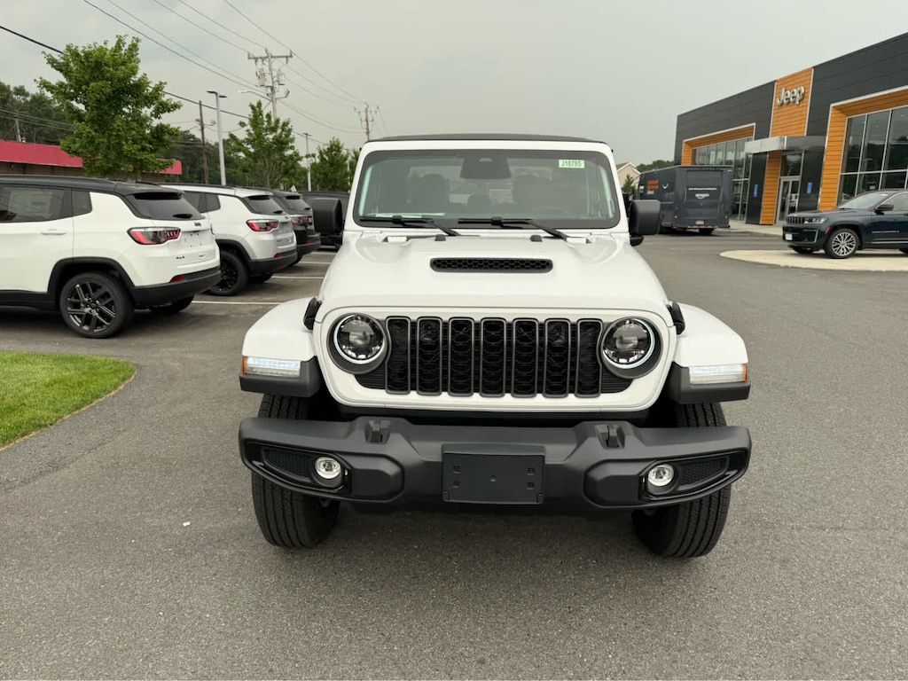 New 2026 Jeep Gladiator SPORT S 4X4 Pickup