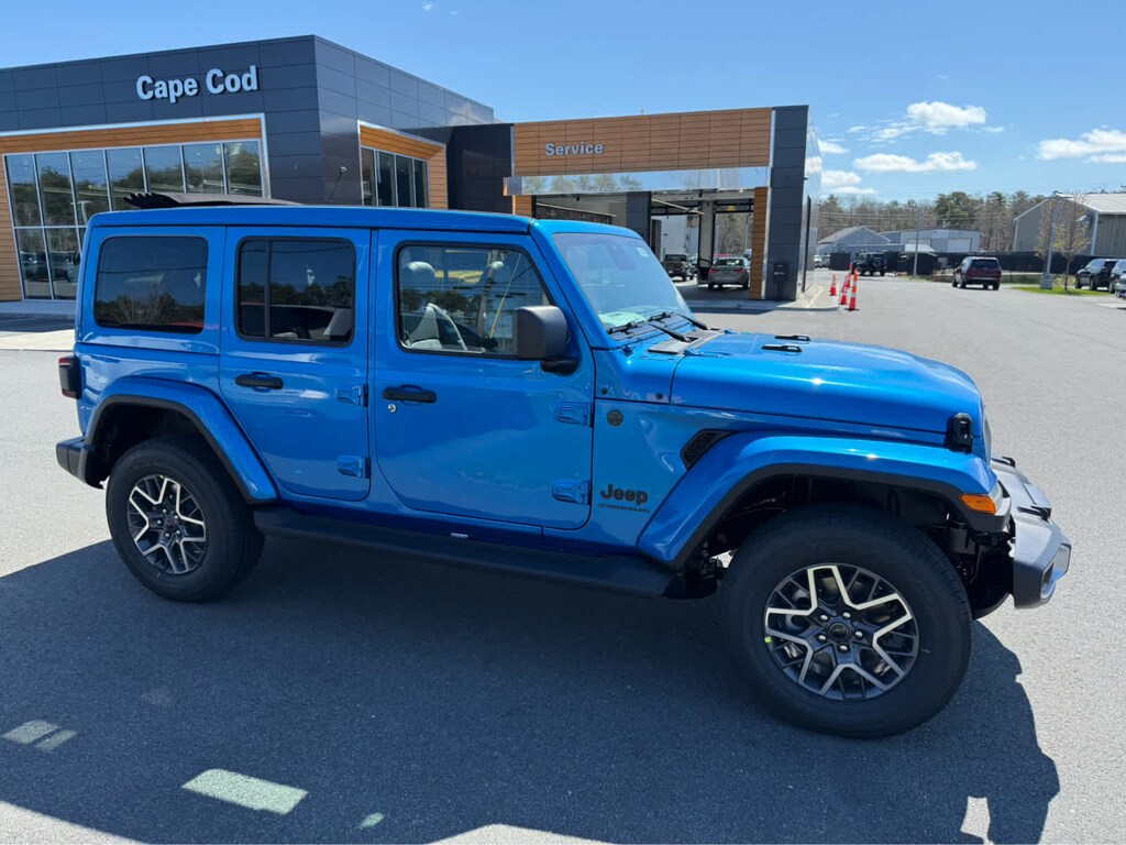 New 2026 Jeep Wrangler 4-DOOR SAHARA Sport Utility