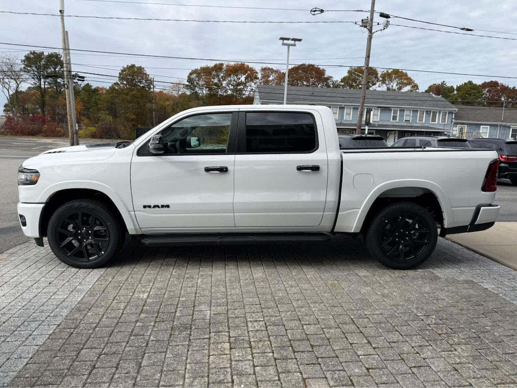 New 2026 Ram 1500 LARAMIE CREW CAB 4X4 5'7 BOX Pickup