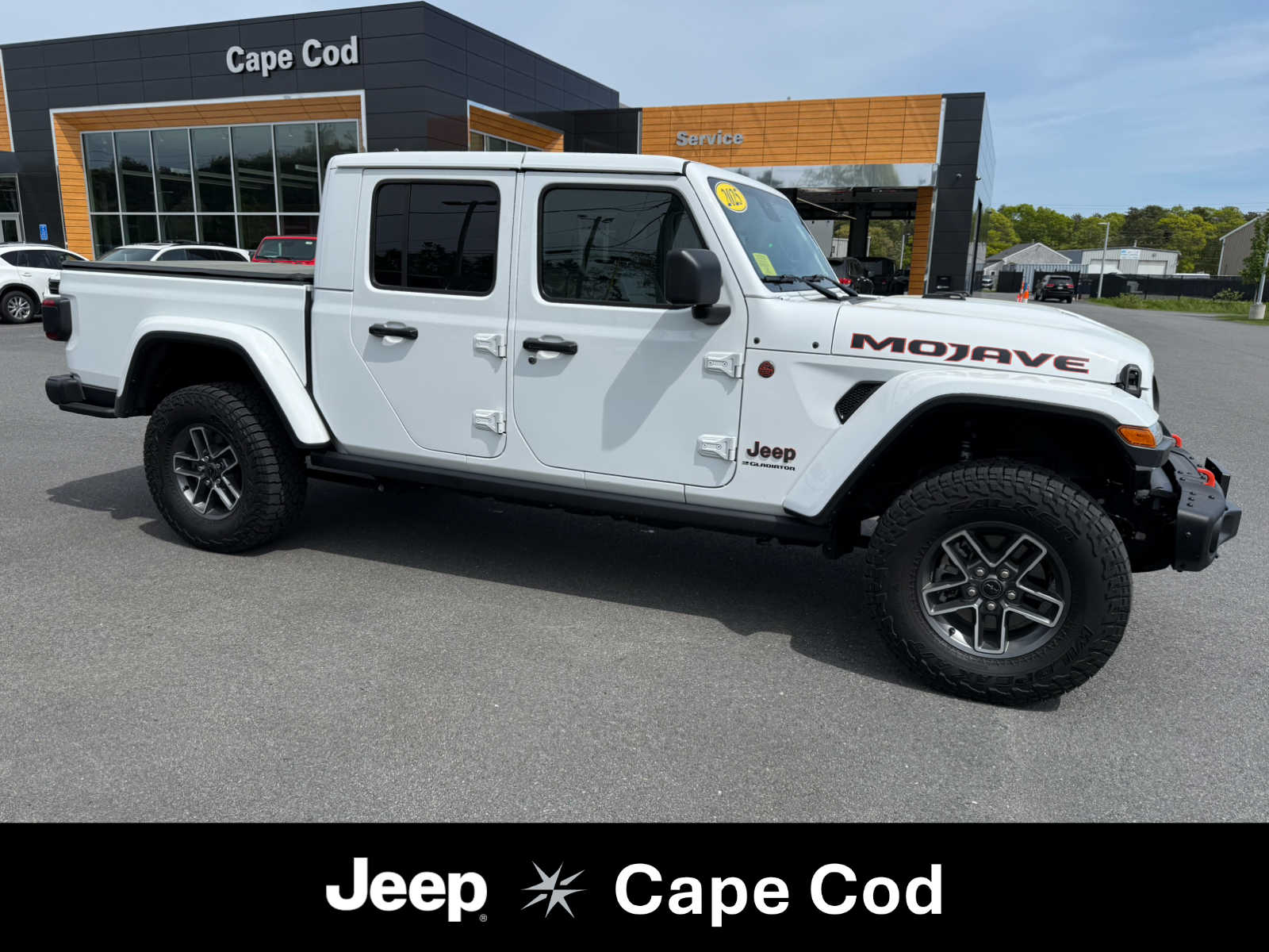 2025 Jeep Gladiator Mojave X Auto's photo