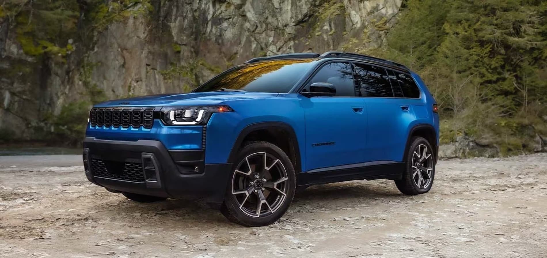 2026 Jeep Cherokee Uconnect touchscreen and digital cluster