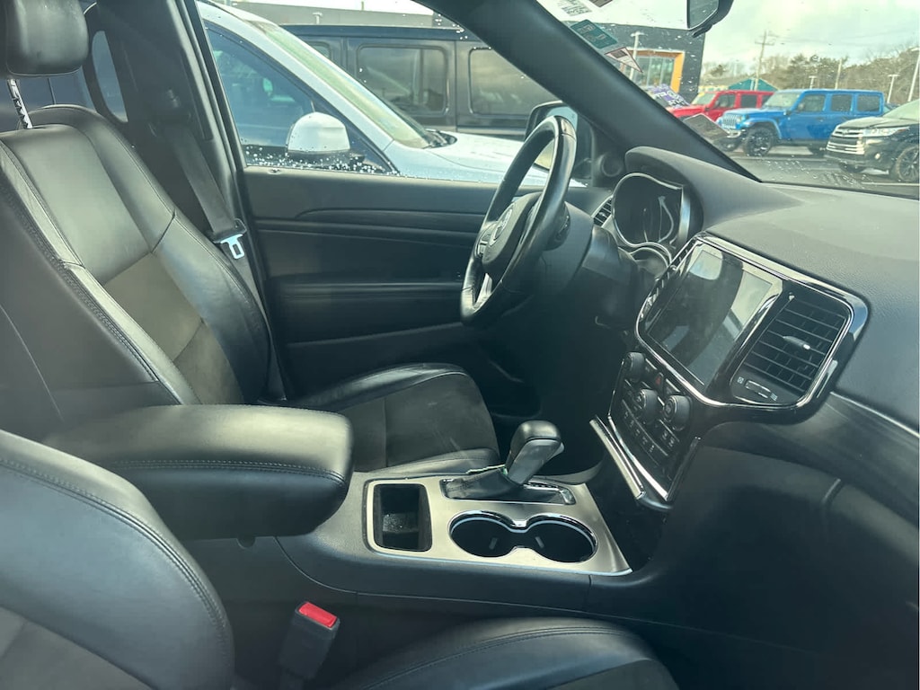 Used 2021 Jeep Grand Cherokee Laredo X SUV