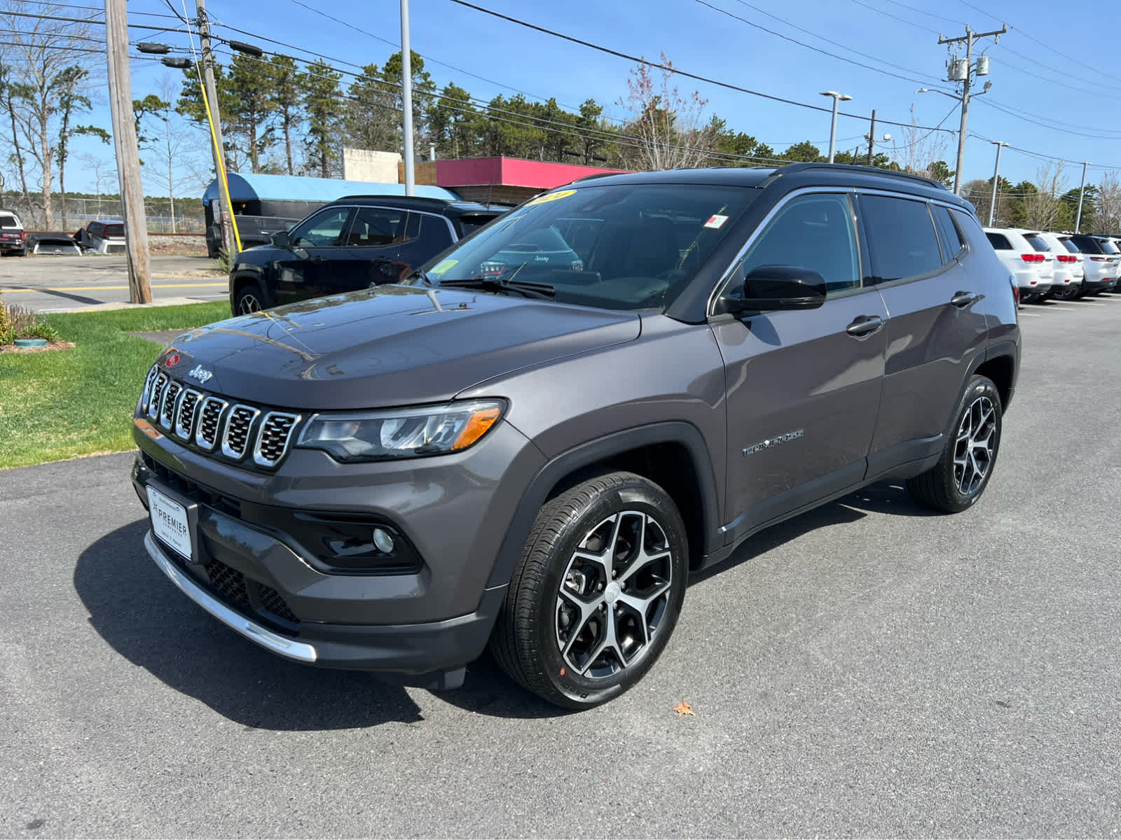 2024 Jeep Compass Limited photo 3