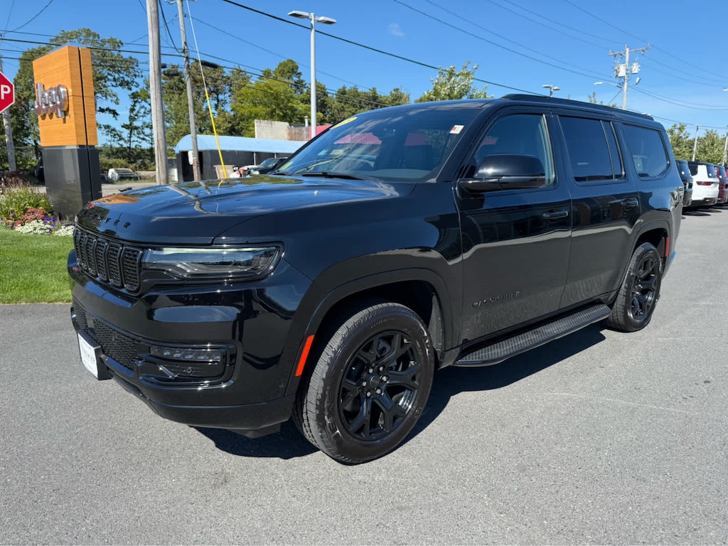 Used 2025 Jeep Wagoneer Series II Carbide SUV