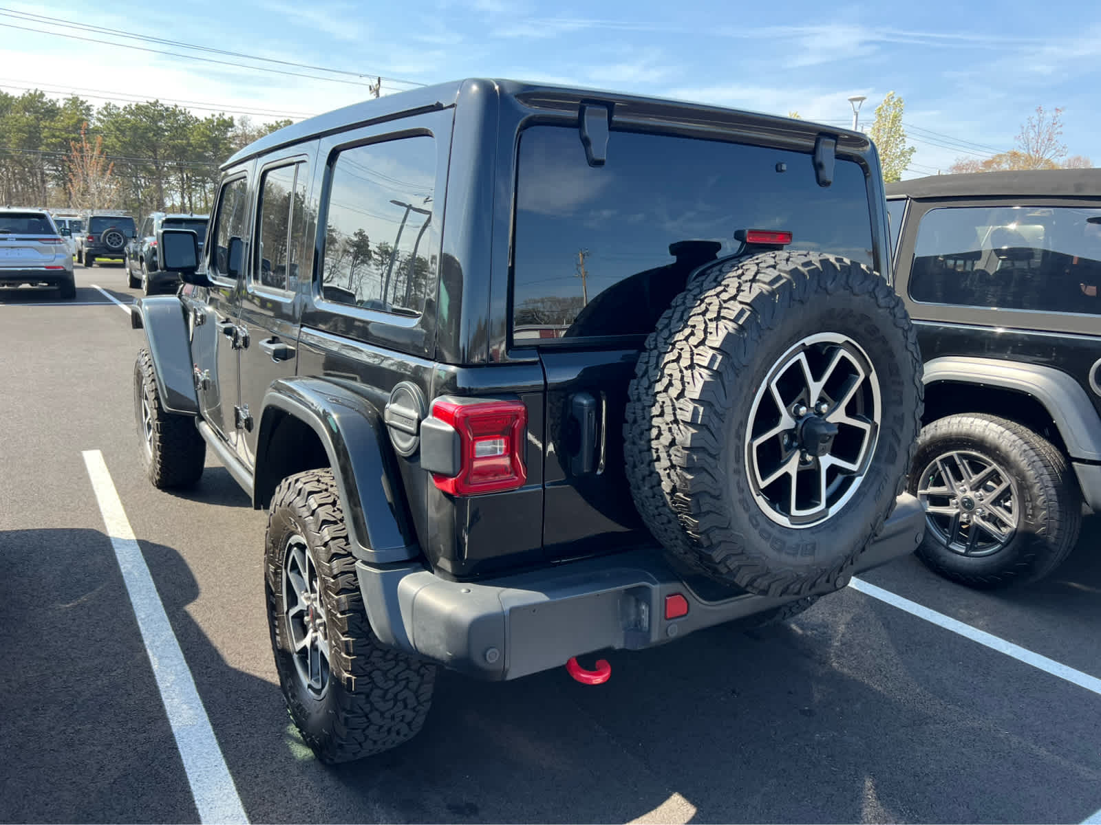2024 Jeep Wrangler Rubicon X photo 2