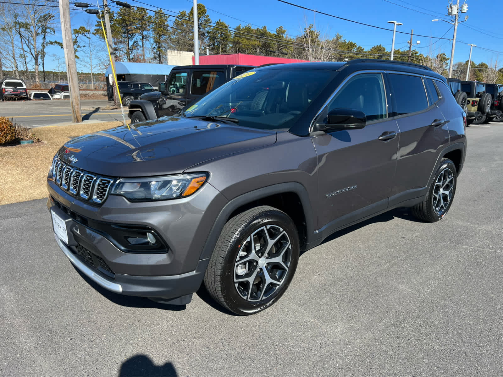 2024 Jeep Compass Limited photo 3