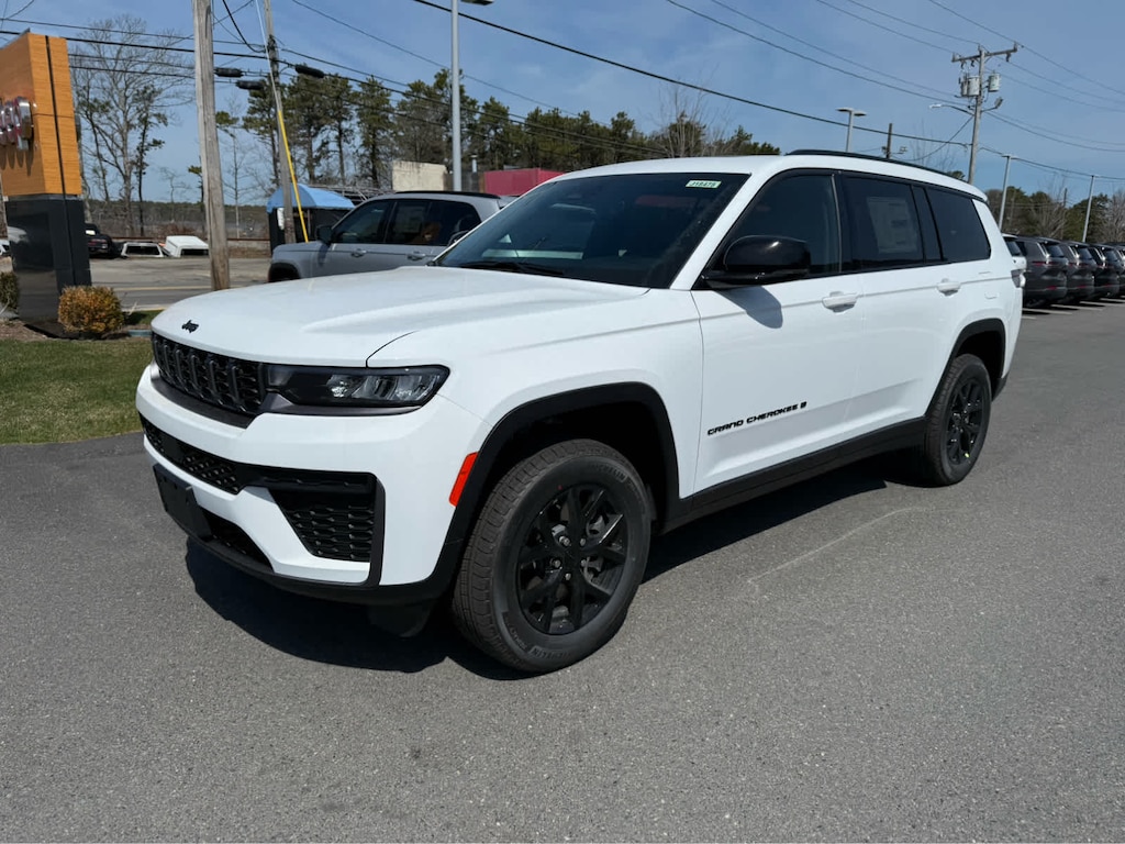 New 2026 Jeep Grand Cherokee L LAREDO ALTITUDE 4X4 Sport Utility