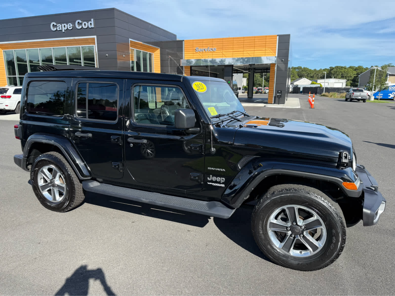 2021 Jeep Wrangler Unlimited Sahara photo 2
