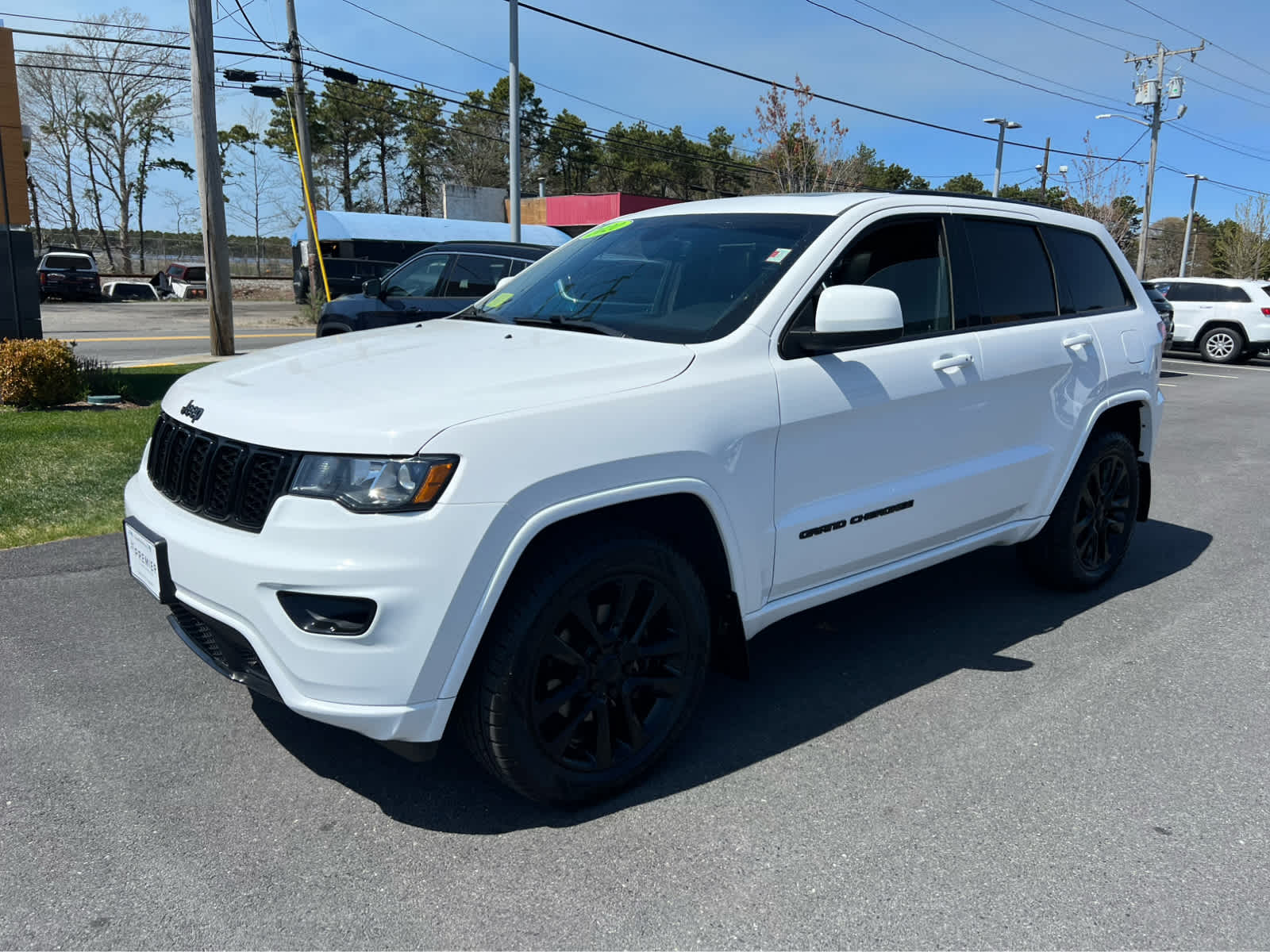 2020 Jeep Grand Cherokee Altitude photo 3