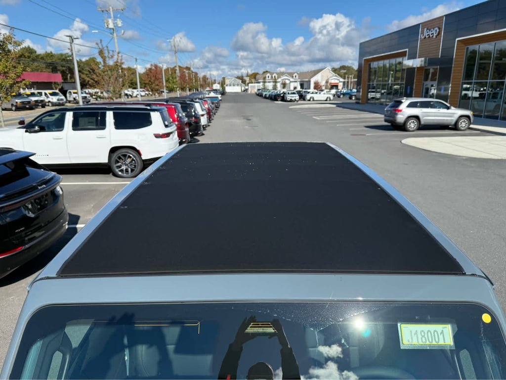 New 2026 Jeep Wrangler 4-DOOR SAHARA Sport Utility