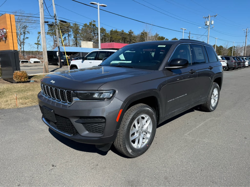 New 2026 Jeep Grand Cherokee LAREDO X 4X4 Sport Utility