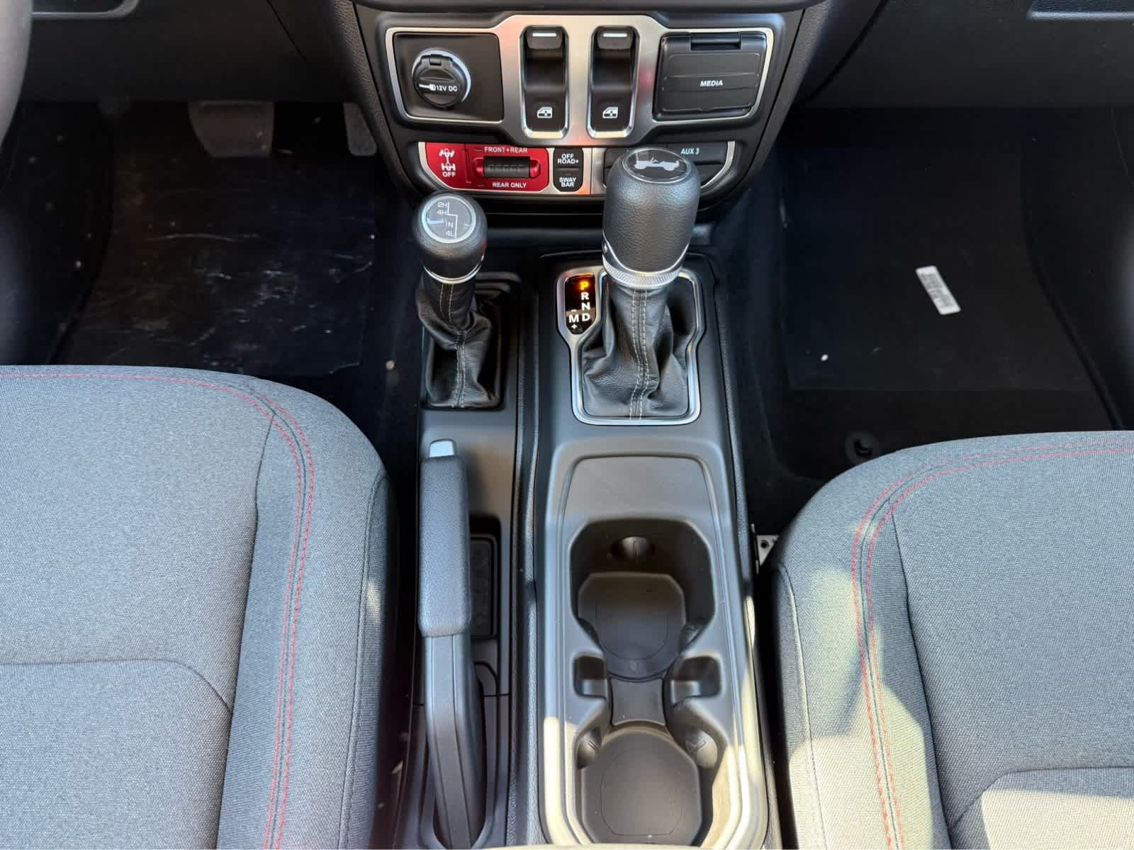 2026 Jeep Wrangler 2-Door Rubicon - Photo 21