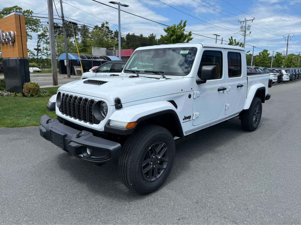 New 2026 Jeep Gladiator SPORT S 4X4 Pickup