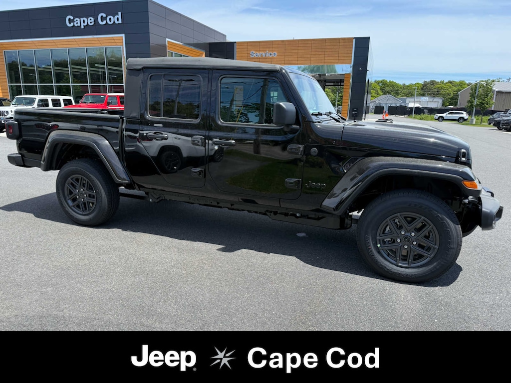 New 2026 Jeep Gladiator SPORT S 4X4 Pickup