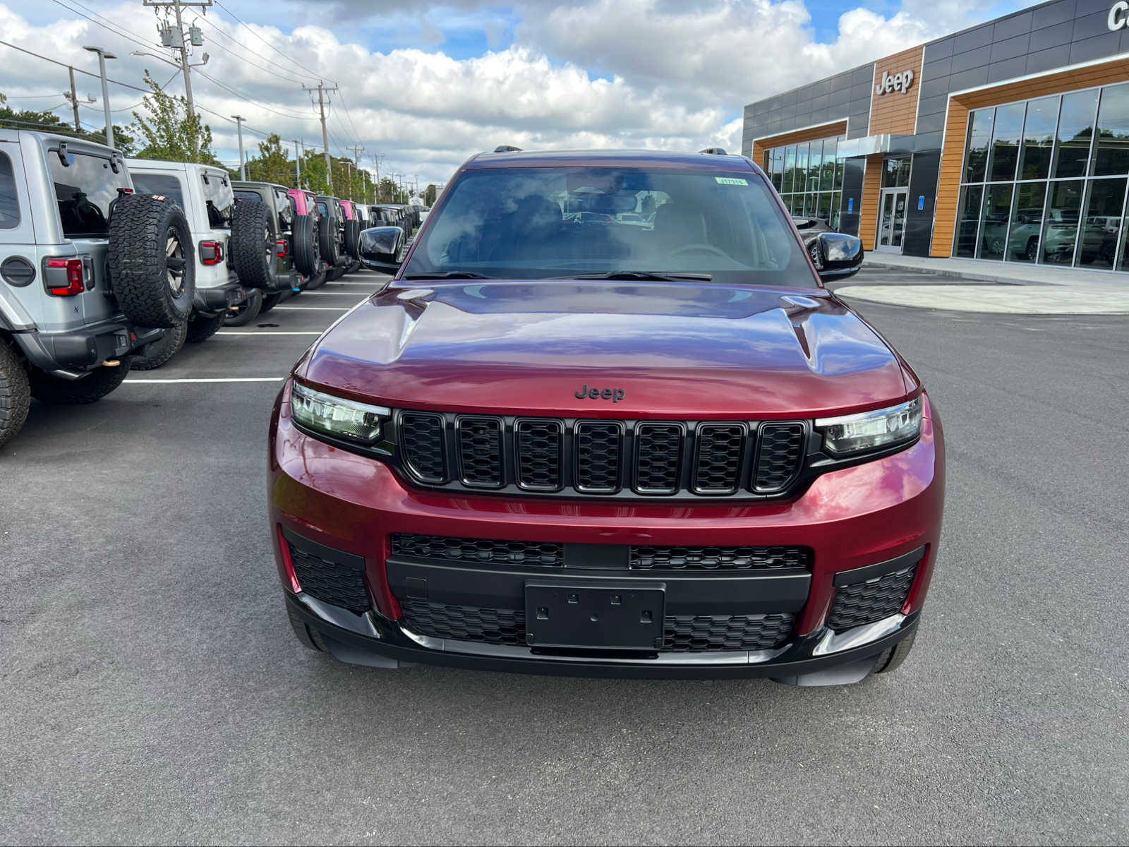 2025 Jeep Grand Cherokee Altitude X photo 2