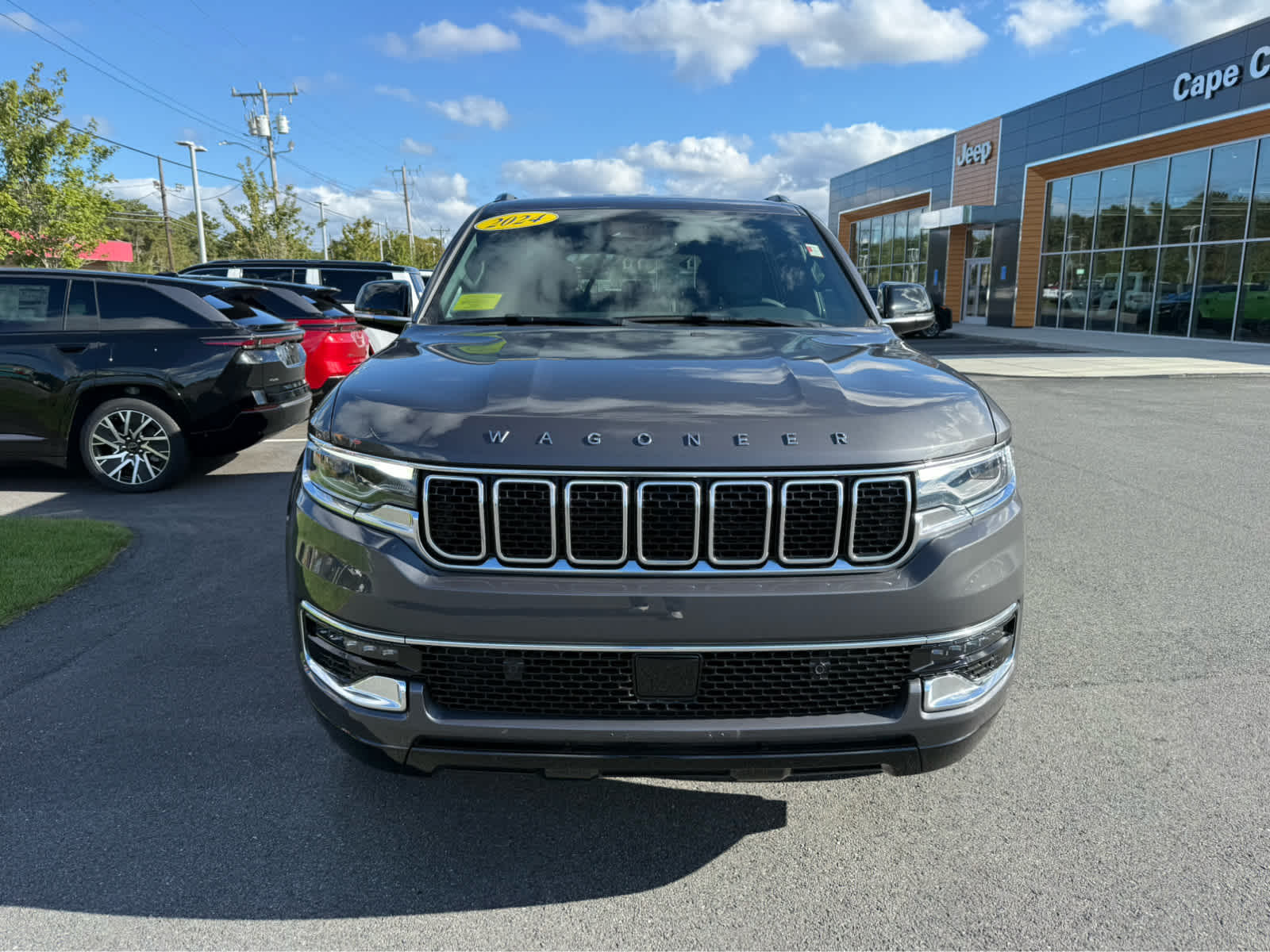 2024 Jeep Wagoneer photo 2