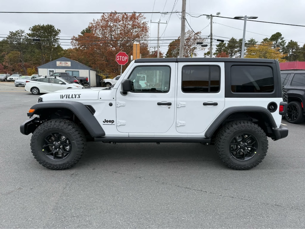 New 2026 Jeep Wrangler 4-DOOR WILLYS Sport Utility