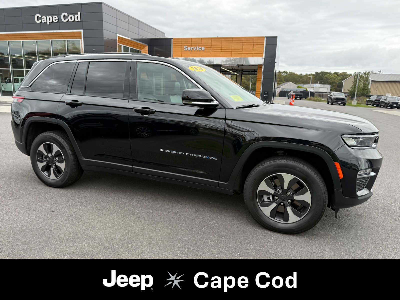 2024 Jeep Grand Cherokee 4xe's photo