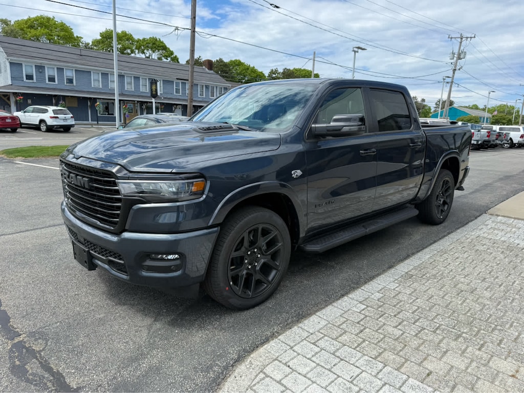 New 2026 Ram 1500 LARAMIE CREW CAB 4X4 5'7 BOX Pickup