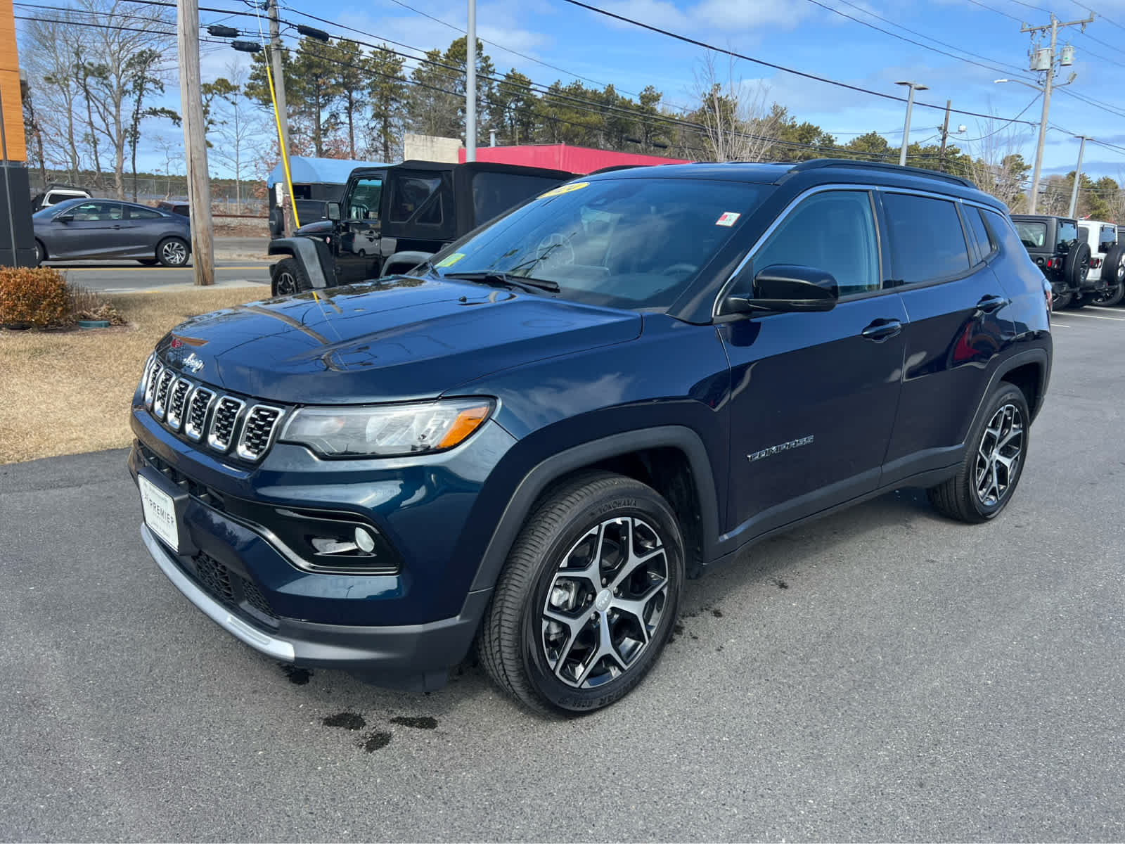 2024 Jeep Compass Limited photo 3