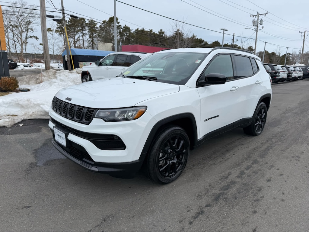 Used 2026 Jeep Compass Latitude SUV