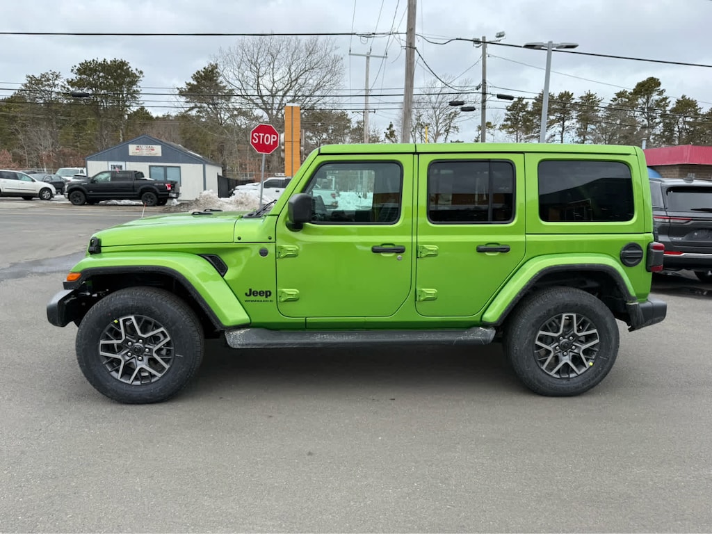 New 2026 Jeep Wrangler 4-DOOR SAHARA Sport Utility