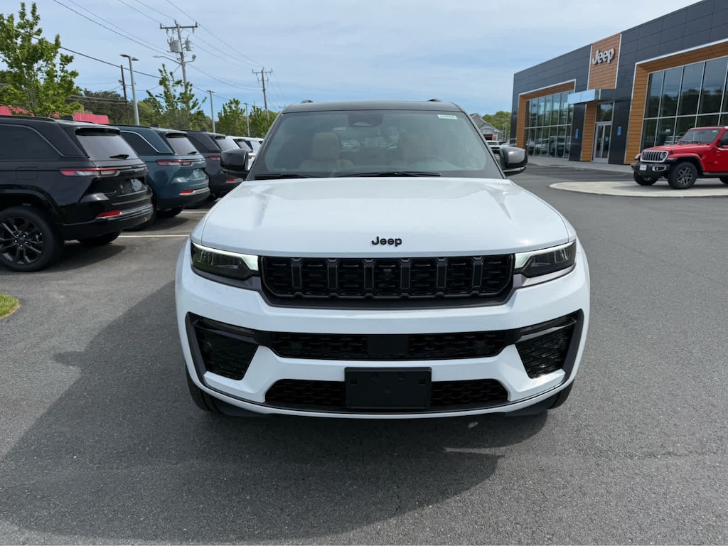 New 2026 Jeep Grand Cherokee SUMMIT 4X4 Sport Utility