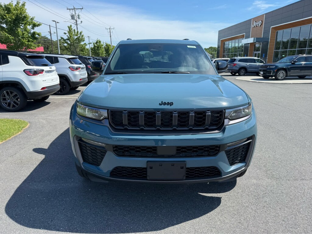 New 2026 Jeep Grand Cherokee LIMITED 4X4 Sport Utility