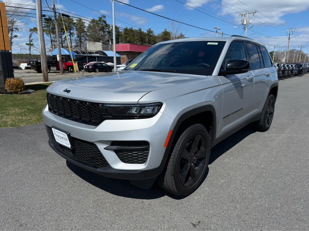 New 2025 Jeep Grand Cherokee ALTITUDE X 4X4 Sport Utility
