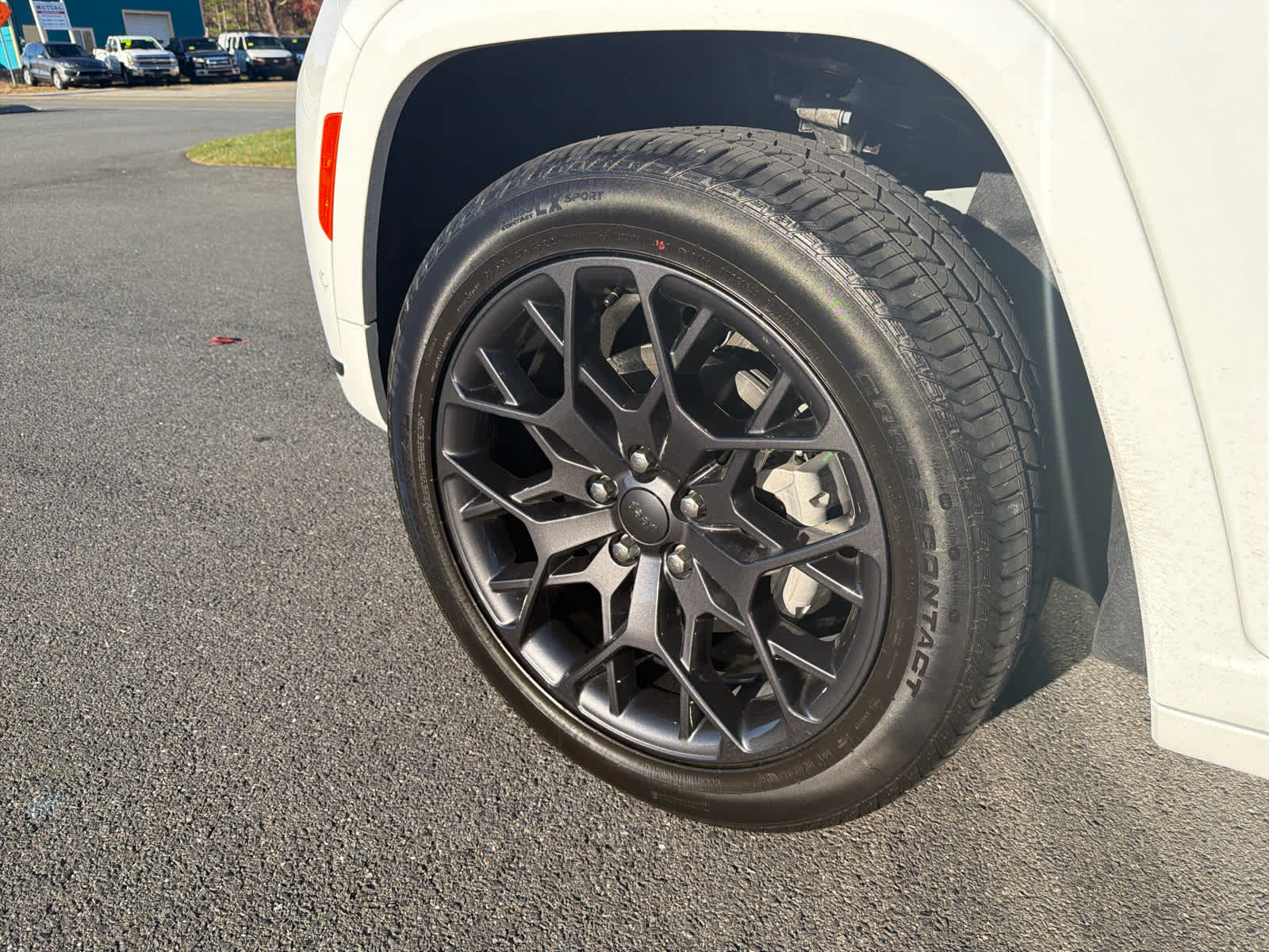 2025 Jeep Grand Cherokee L Summit photo 4