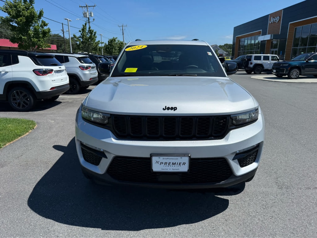 Used 2024 Jeep Grand Cherokee Limited SUV