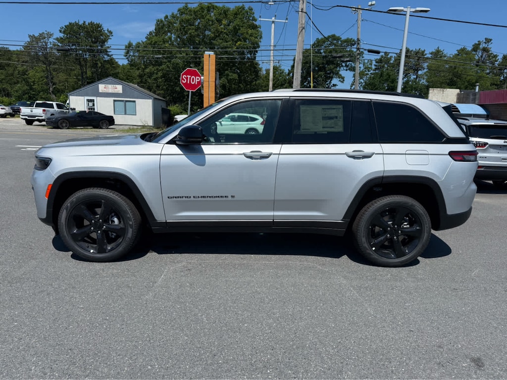 New 2026 Jeep Grand Cherokee LIMITED 4X4 Sport Utility