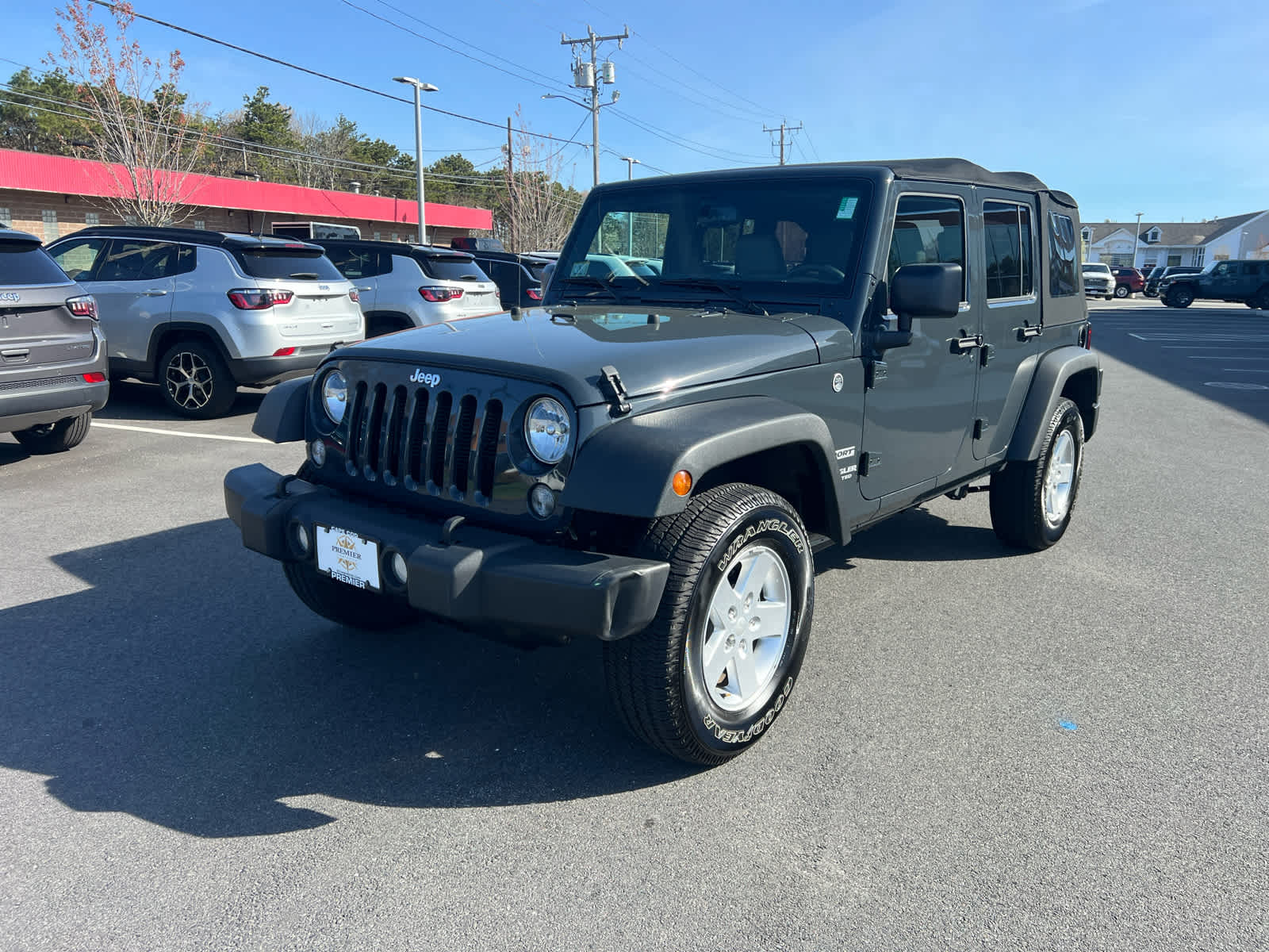 2017 Jeep Wrangler Unlimited Sport photo 3