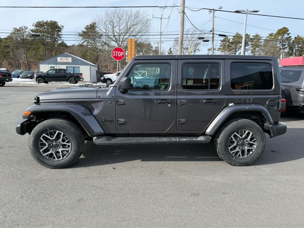 New 2026 Jeep Wrangler 4-DOOR SAHARA Sport Utility