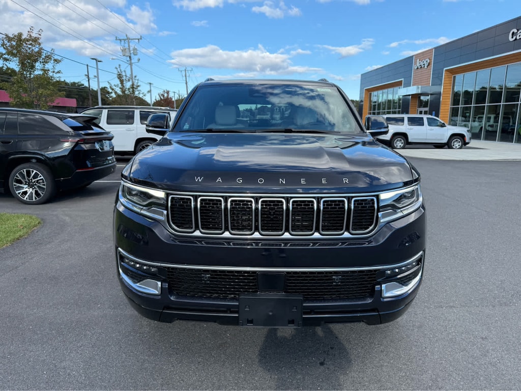 New 2025 Jeep Wagoneer L LIMITED 4X4 Sport Utility