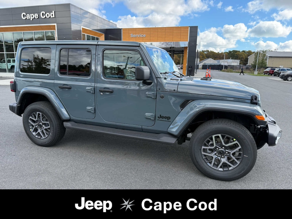 New 2026 Jeep Wrangler 4-DOOR SAHARA Sport Utility