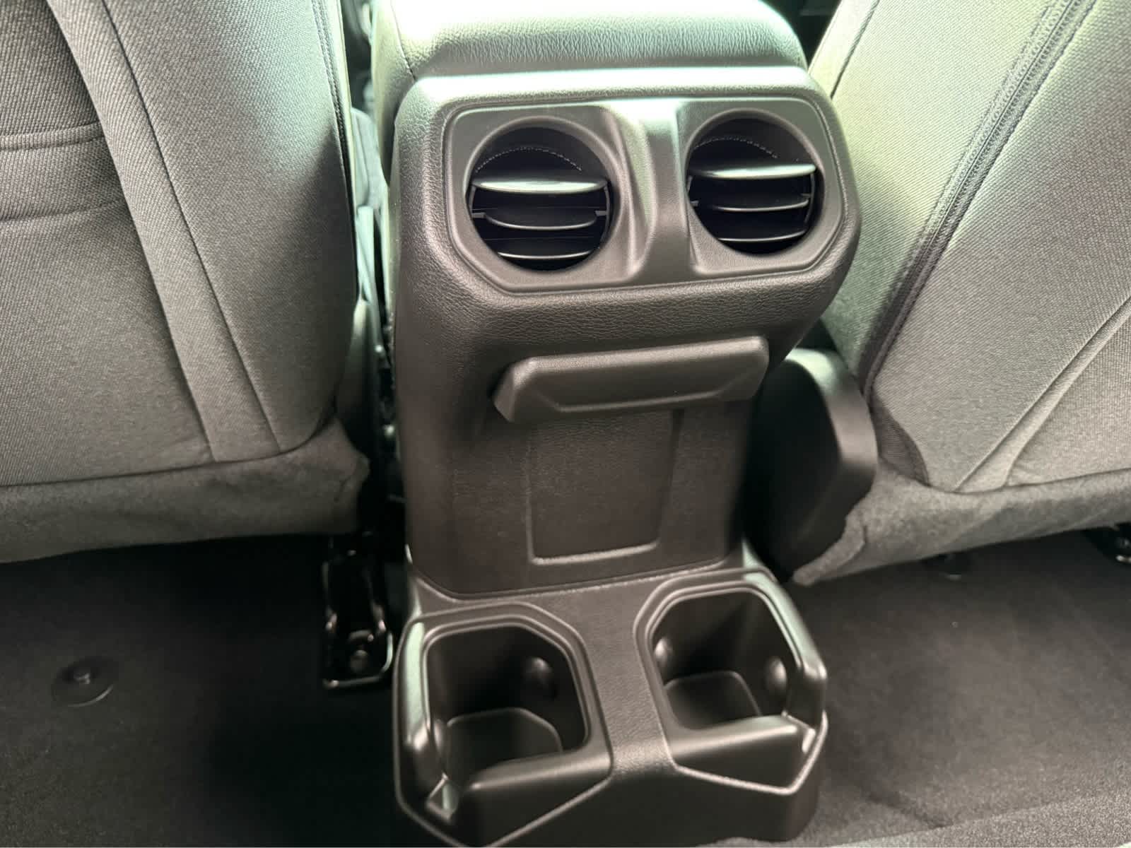 2026 Jeep Wrangler 2-Door Willys - Photo 25