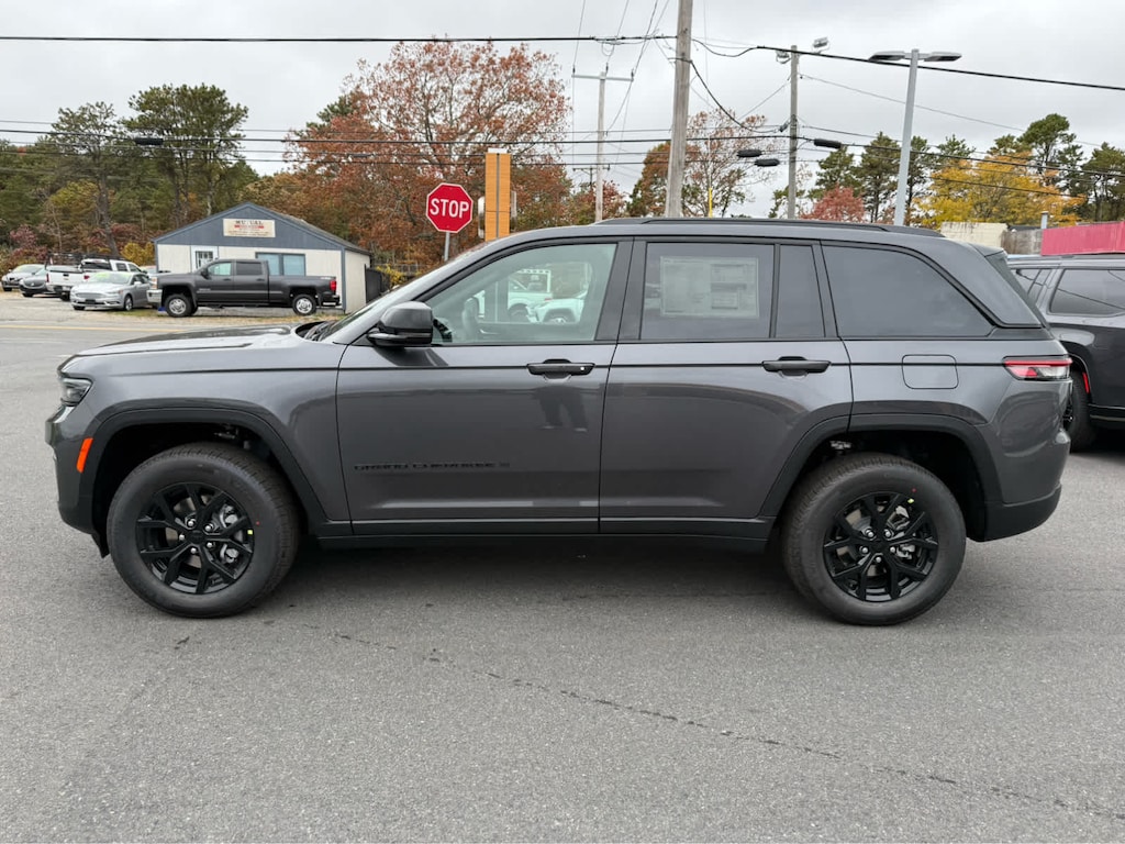 New 2025 Jeep Grand Cherokee ALTITUDE X 4X4 Sport Utility