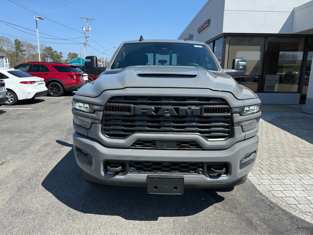 New 2026 Ram 2500 BLACK EXPRESS CREW CAB 4X4 6'4 BOX Pickup